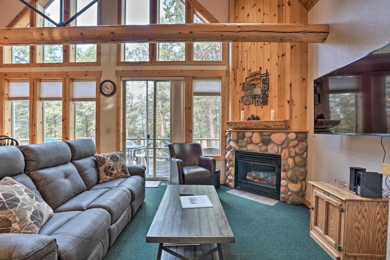 Chalet At Running Y Resort With Wraparound Deck! Klamath Falls Ngoại thất bức ảnh